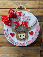 Load image into Gallery viewer, Valentine's Day Highland Cow Door Hanger
