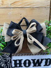 Load image into Gallery viewer, Western Howdy Boot Door Hanger
