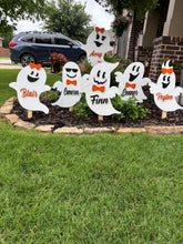 Load image into Gallery viewer, Personalized Ghost Yard Stakes – 6 Piece Wooden Halloween Décor Set – Laser Cut Faces & Bows – Custom Family Name Ghosts