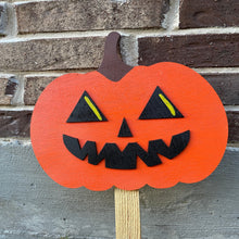Load image into Gallery viewer, Jac-0-Lantern Yard Art