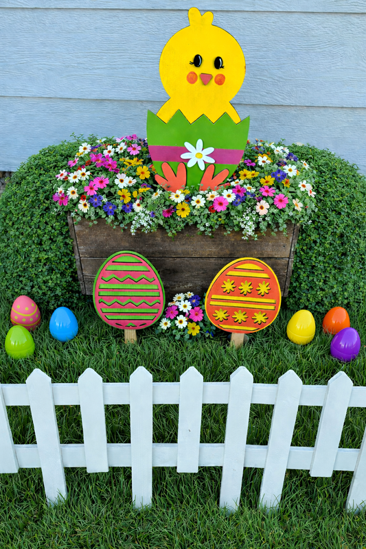 Easter Chick and Eggs