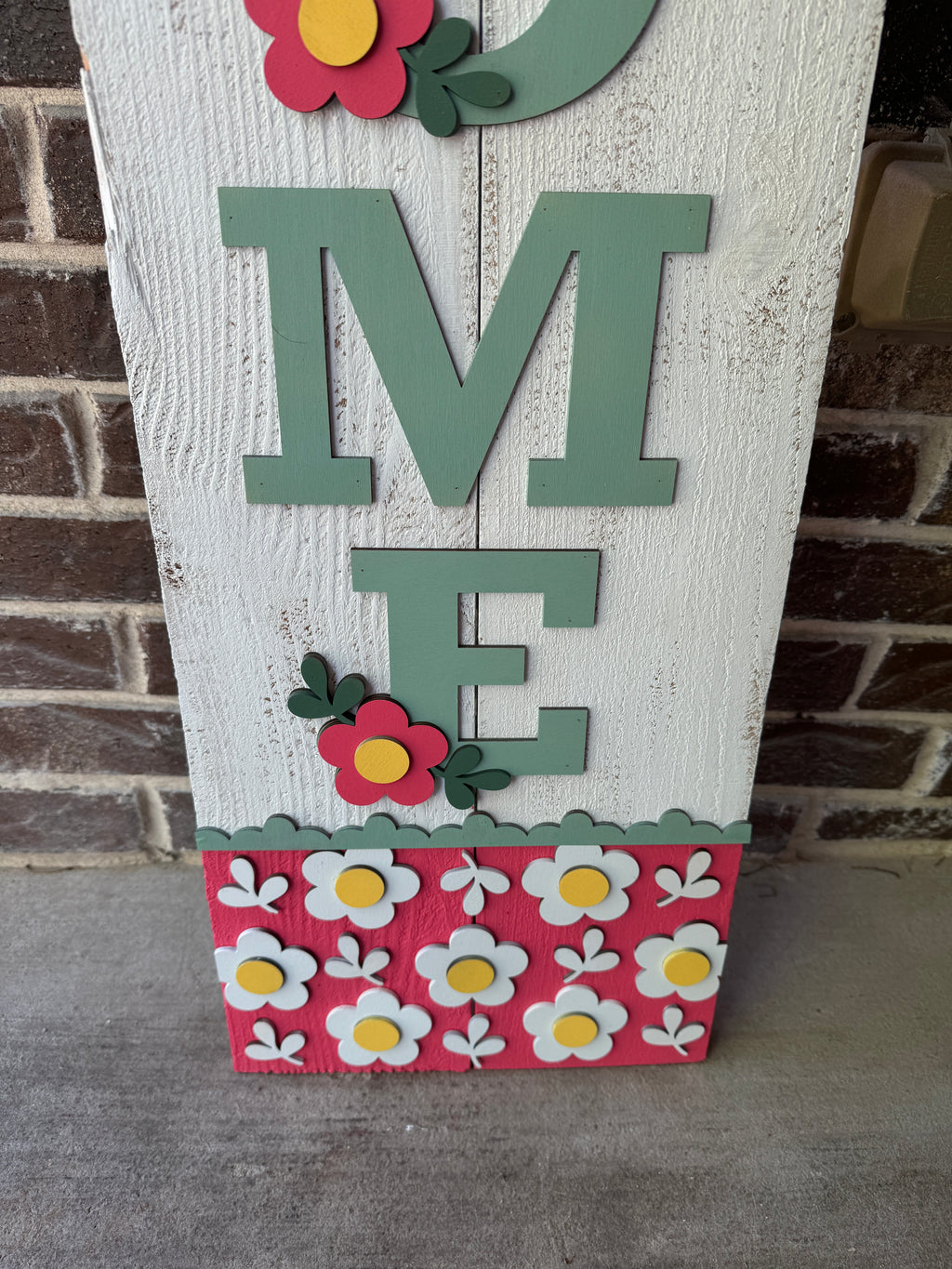 Floral Welcome Porch Leaner