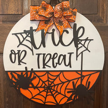 Load image into Gallery viewer, Spider Trick Or Treat Door Hanger
