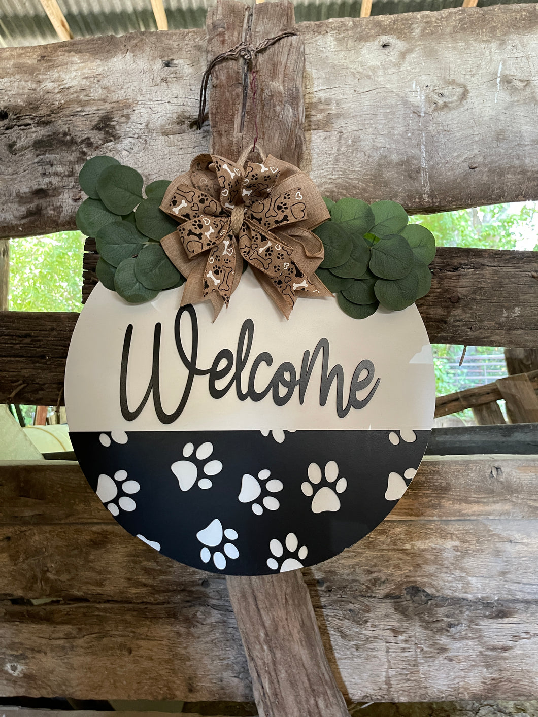 Welcome Paw Print