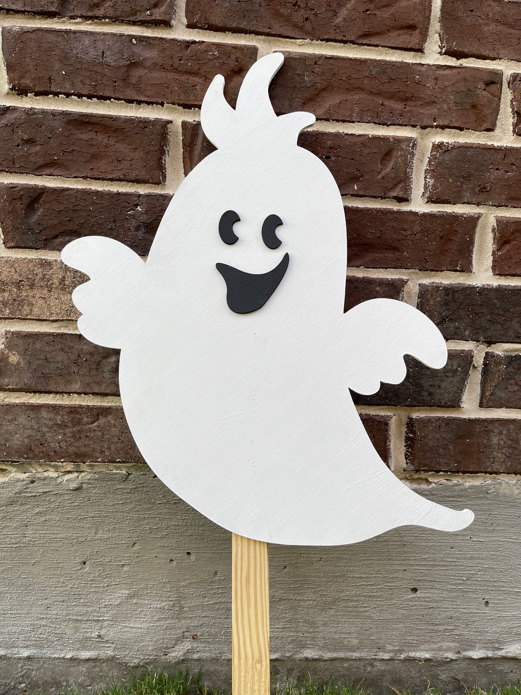 Happy Halloween Ghost Yard Art Set