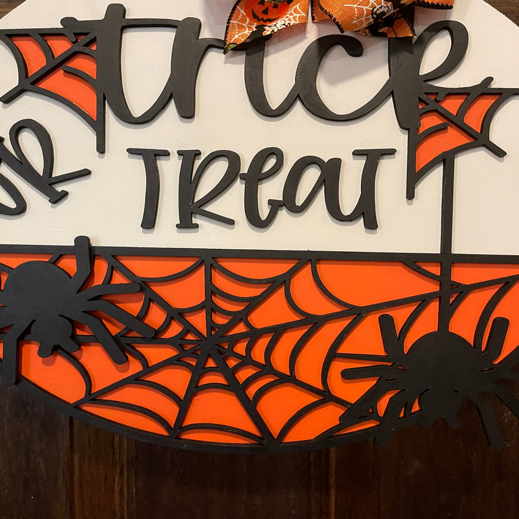 Spider Trick Or Treat Door Hanger