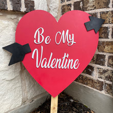 Load image into Gallery viewer, Valentines Day 3 Piece Yard Art Set
